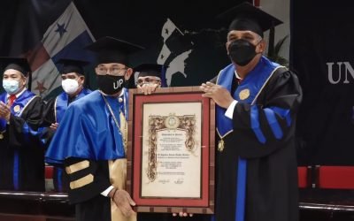 Reconocimiento al Ing. Roman Gordón, «Doctor Honoris Causa»
